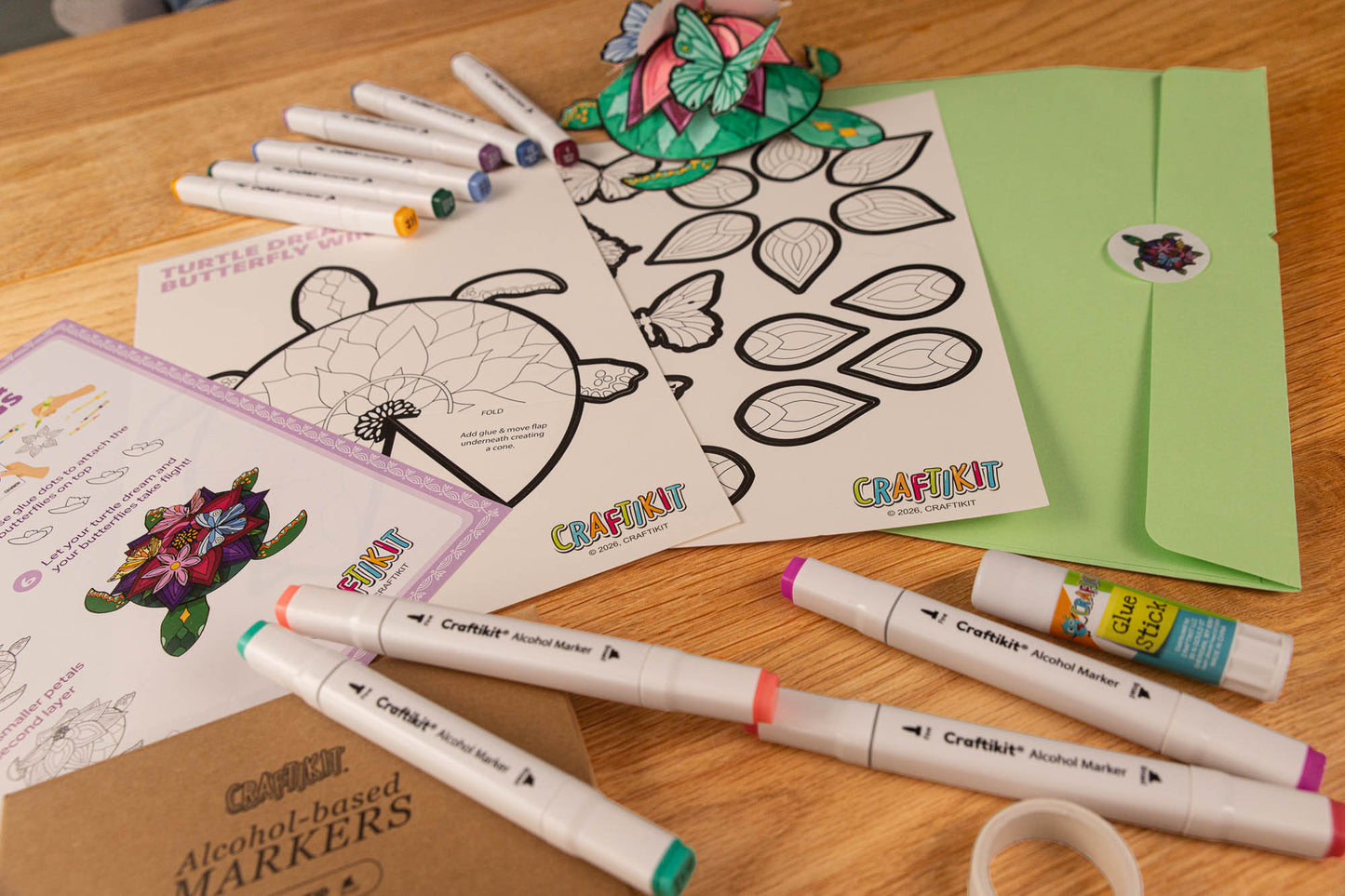 Grown-Up 3D Coloring Craft Kit Birds & Butterflies - 15 crafts, 10 dual-tip markers