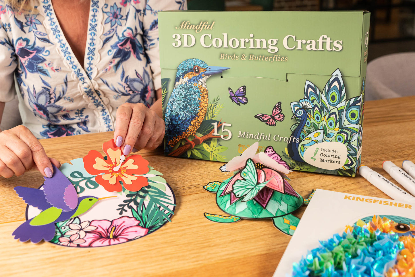 Grown-Up 3D Coloring Craft Kit Birds & Butterflies - 15 crafts, 10 dual-tip markers